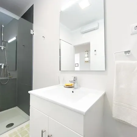 Charming At Meia #1866 Лагуш