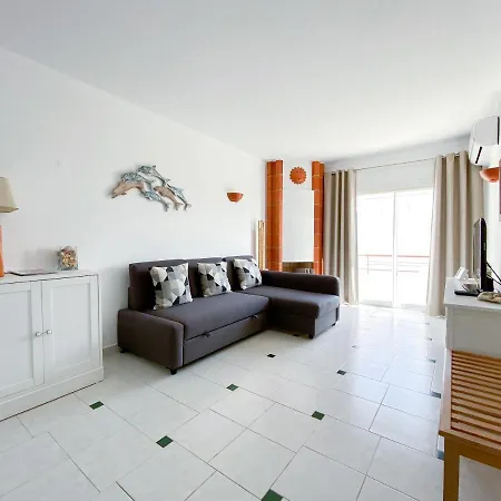 Charming At Meia #1866